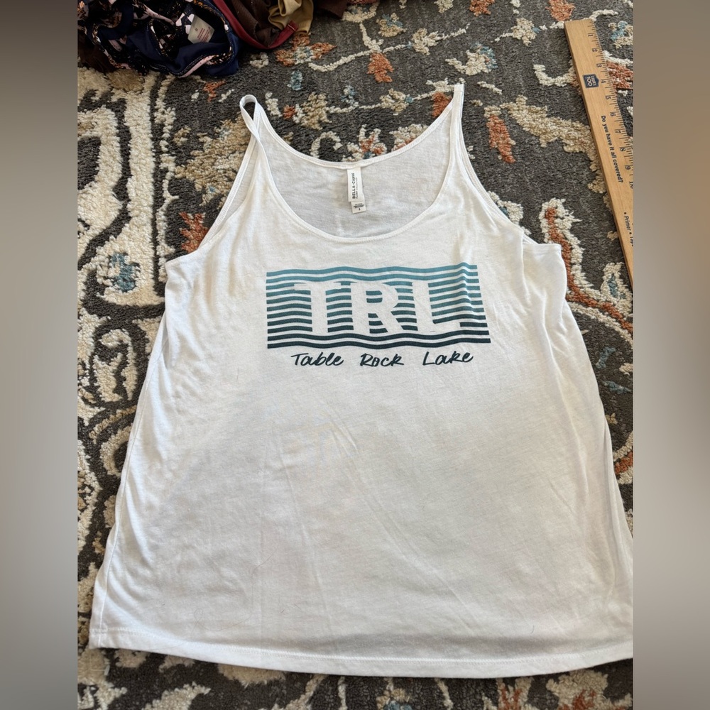 White Table Rock Lake Tank‎ Top Women’s Size Small